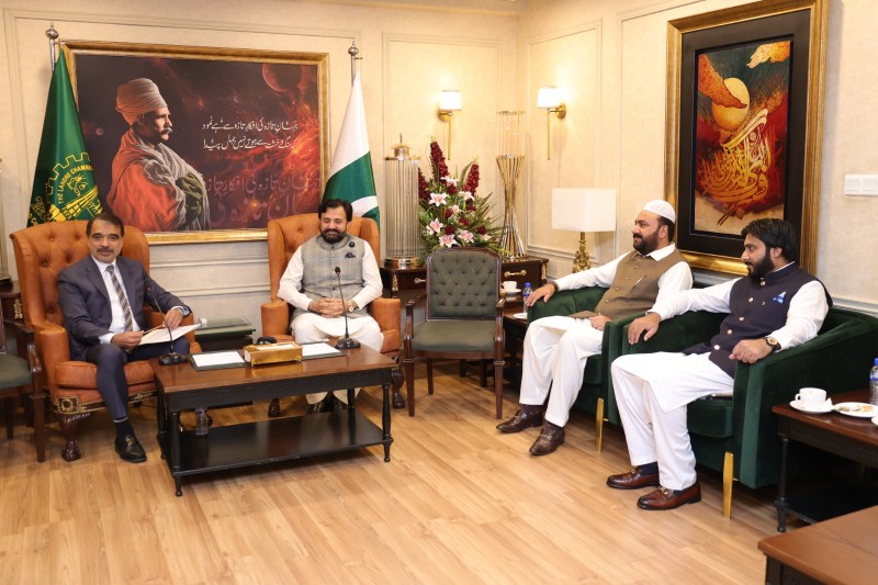 To Commemorate The Occasion, President Azmat Mahmood Chishti Of The Pakpattan Chamber Of Commerce And Industry PCCI And LCCI President Mr. Faheem Ur Rehman Saigal Exchanged Shields As A Gesture Of Mutual Appreciation And Cooperation.