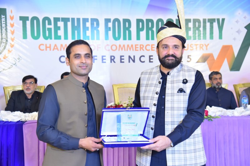 As A Token Of Appreciation, A Pagri (turban) Was Presented To The President, Symbolizing Honor, Respect, And Recognition Of His Outstanding Leadership.