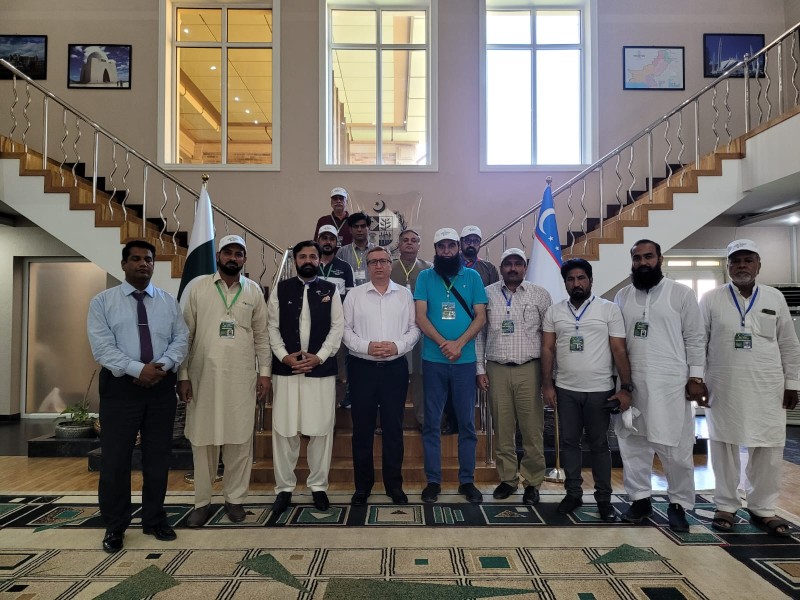 Lahore – A Delegation From The Pakpattan Chamber Of Commerce And Industry (PCCI), Led By Its President, Dewan Azmat Mahmood Chishti, Held A Constructive Meeting With Mr. S. M. Tanvir, Patron-in-Chief Of United Business Group (UBG), Mr. Zain Iftikhar Chaudhary, Vice President FPCCI & Regional Chairman, And Mr. Zaki Ijaz, Vice President FPCCI, At The FPCCI Office In Lahore.  The Discussions Focused On Identifying Barriers To Business Growth, Strengthening Trade And Industry, And Exploring Avenues Of Collaboration To Create A More Favorable Business Environment In The Region.