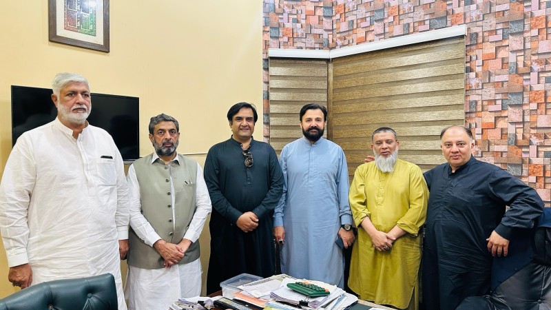 Commemorative Group Photo With Dewan Azmat Mehmood, Chaudhry Abdul Ahad, Rashid Butt, And Sohail Anjum Ansari